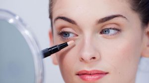 Haut um die Augen herum und Concealer – geprüfte Make-up-Tricks