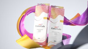 Professionelle Haarfärbung mit Coloring Wraps Strähnenpapier von ColorCuts